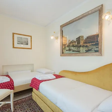Ca' Dei Cuori On The Grand Canal Venecia