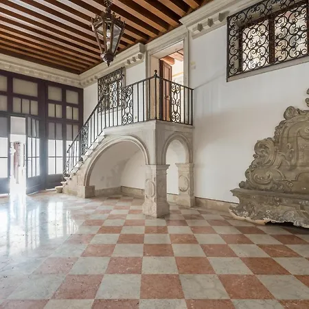 Ca' Dei Cuori On The Grand Canal