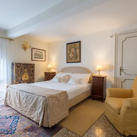 Ca' Dei Cuori On The Grand Canal Apartament